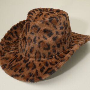 LADIES! GRAB THE BABY UO, 1 IN STOCK...CUTE